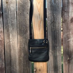 Micheal Kors black crossbody purse